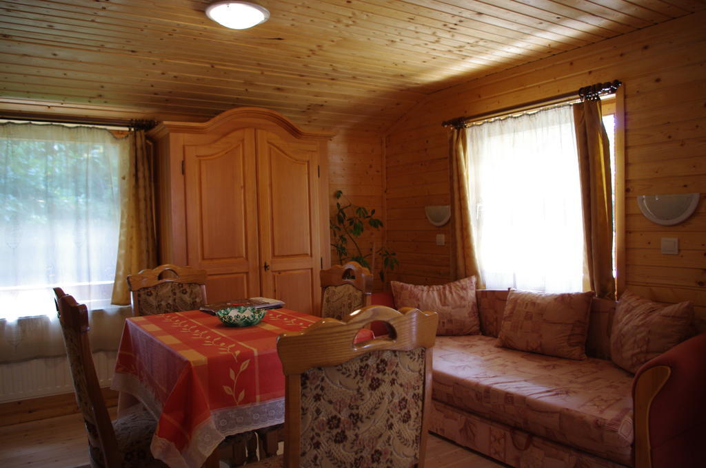 Отель Horvath Kert Vendeghaz Зирц Номер фото